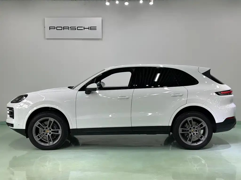 Porsche Cayenne — фото 2