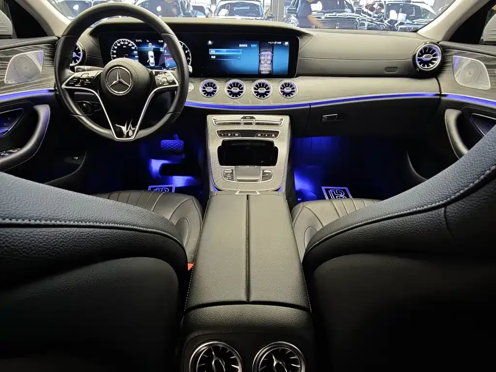 Mercedes-Benz CLS — фото 4