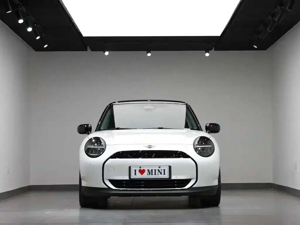 MINI Cooper EV 2024 из CN, фото 5
