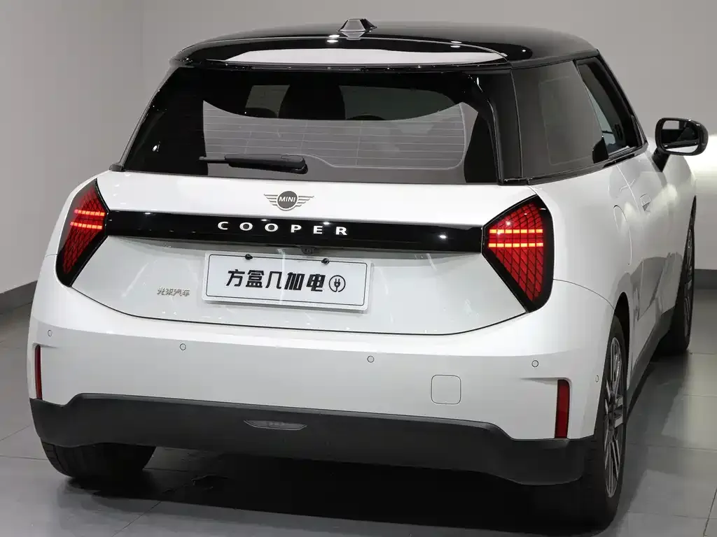 MINI Cooper EV 2024 из CN, фото 9