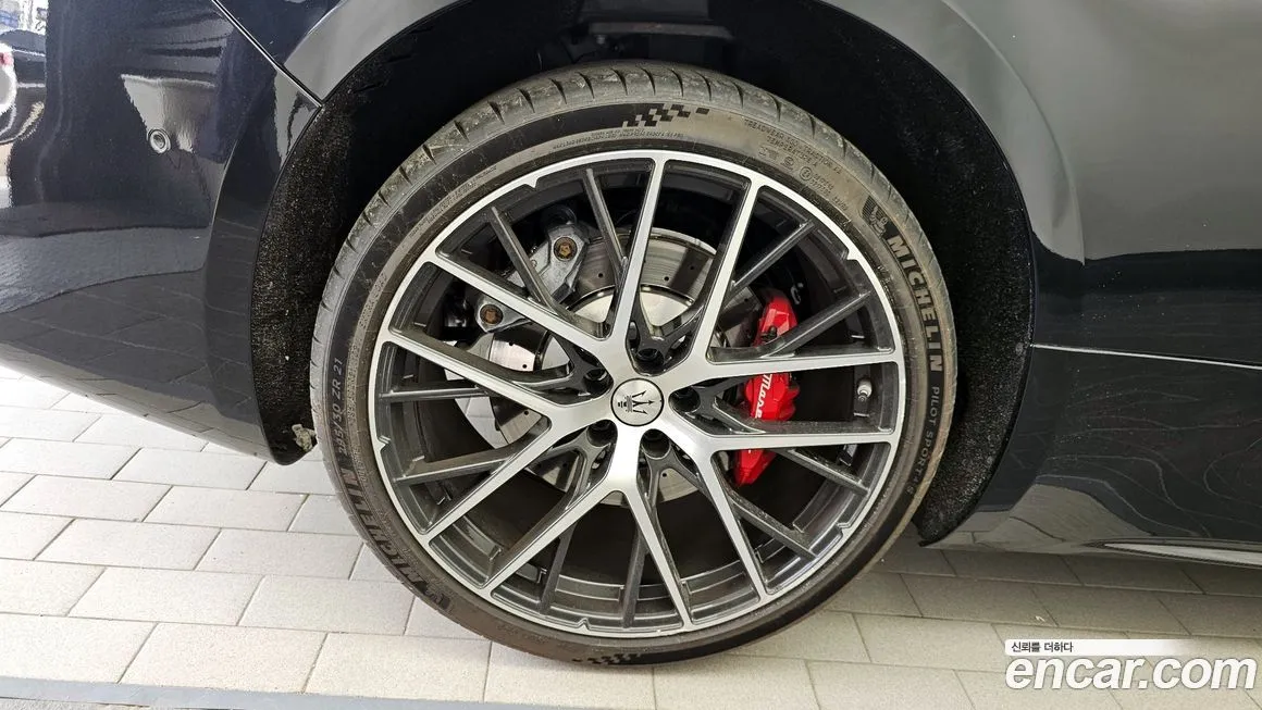Maserati Gran Cabrio 2024 из KR, фото 8