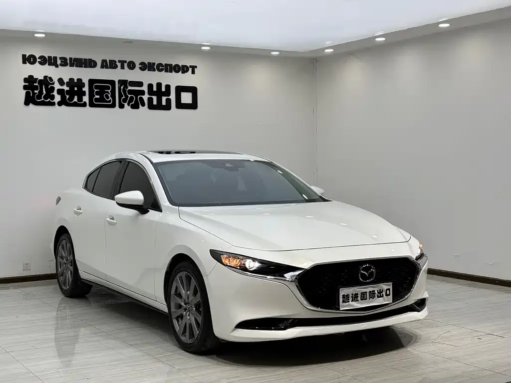 Mazda 3 Axela — фото 4