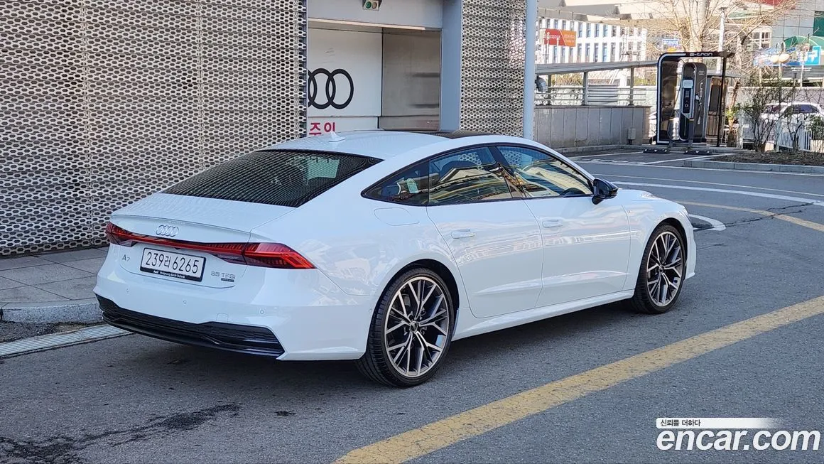 Audi A7 — фото 5