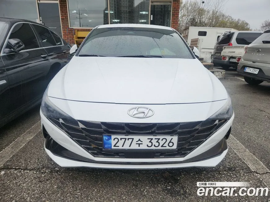 Hyundai AVANTE — фото 1