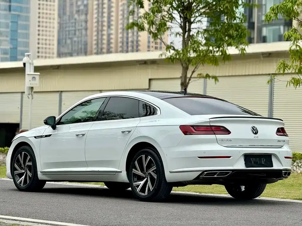 Volkswagen CC — фото 5