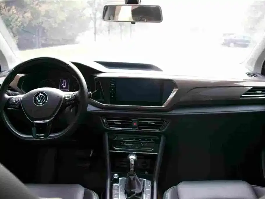 Volkswagen Tharu — фото 3