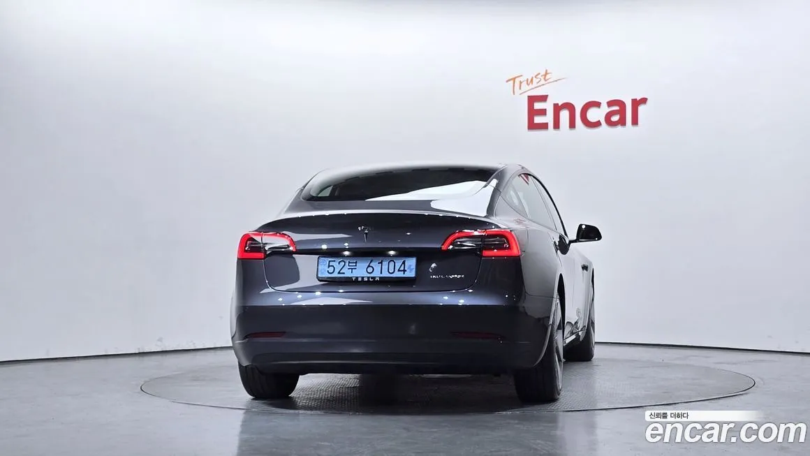 Tesla Model 3 — фото 5