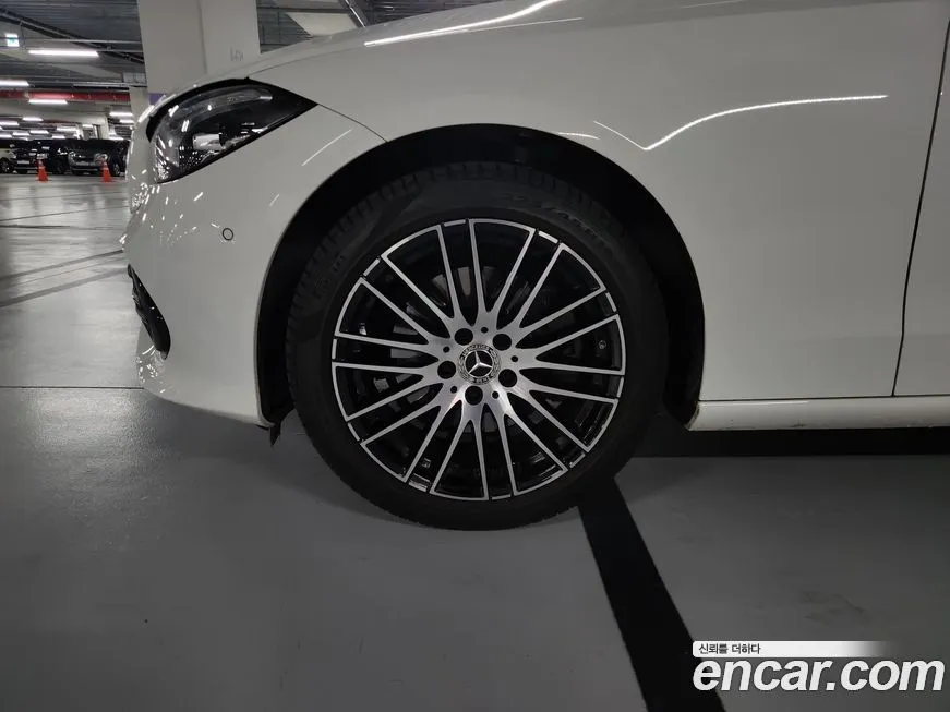 Mercedes-Benz C-Class 2025 из KR, фото 8