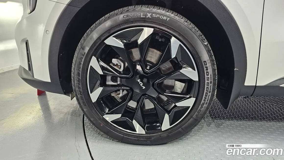 Kia Sorento — фото 9