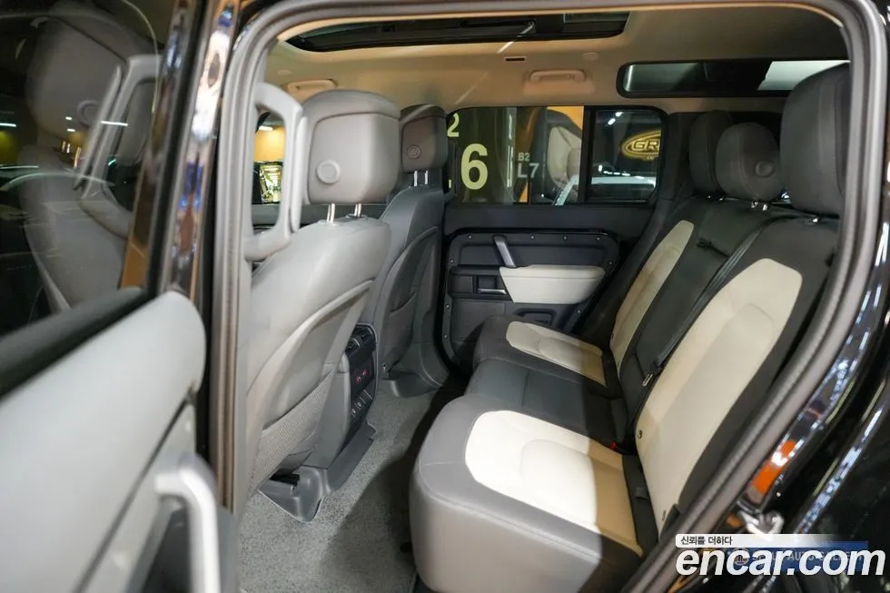 Land Rover Defender 2024 из KR, фото 8