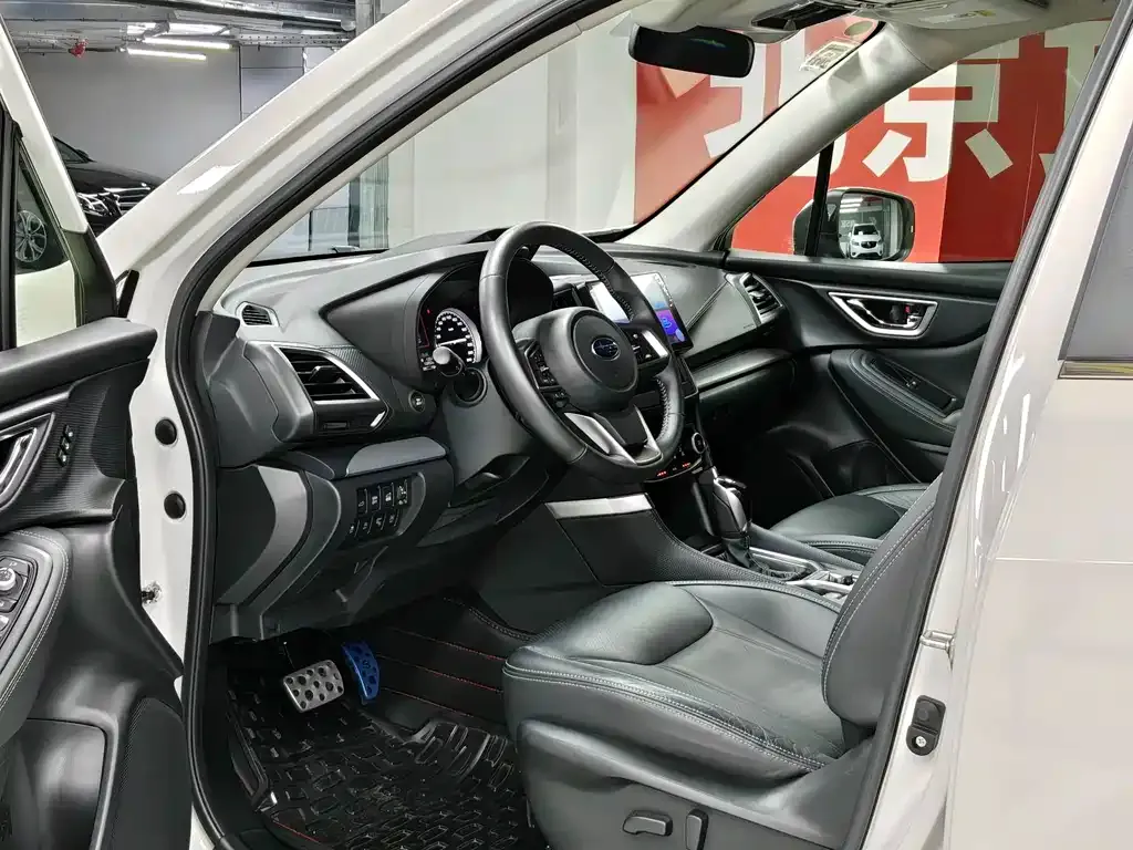 Subaru Forester 2021 из CN, фото 2