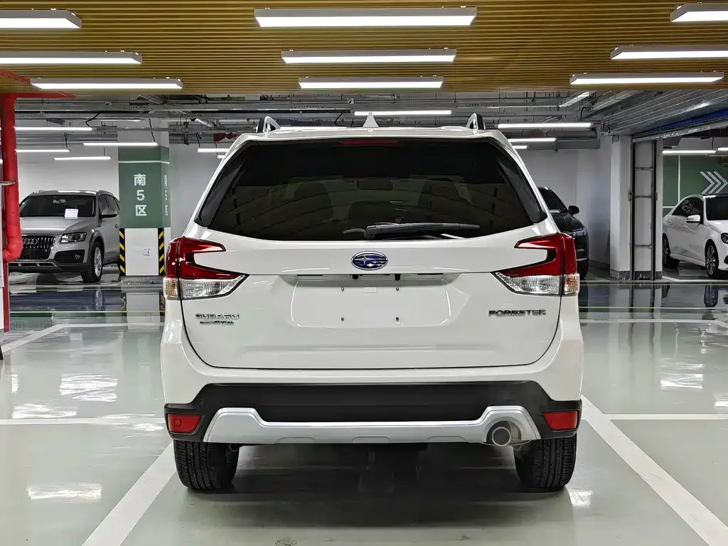 Subaru Forester 2021 из CN, фото 3
