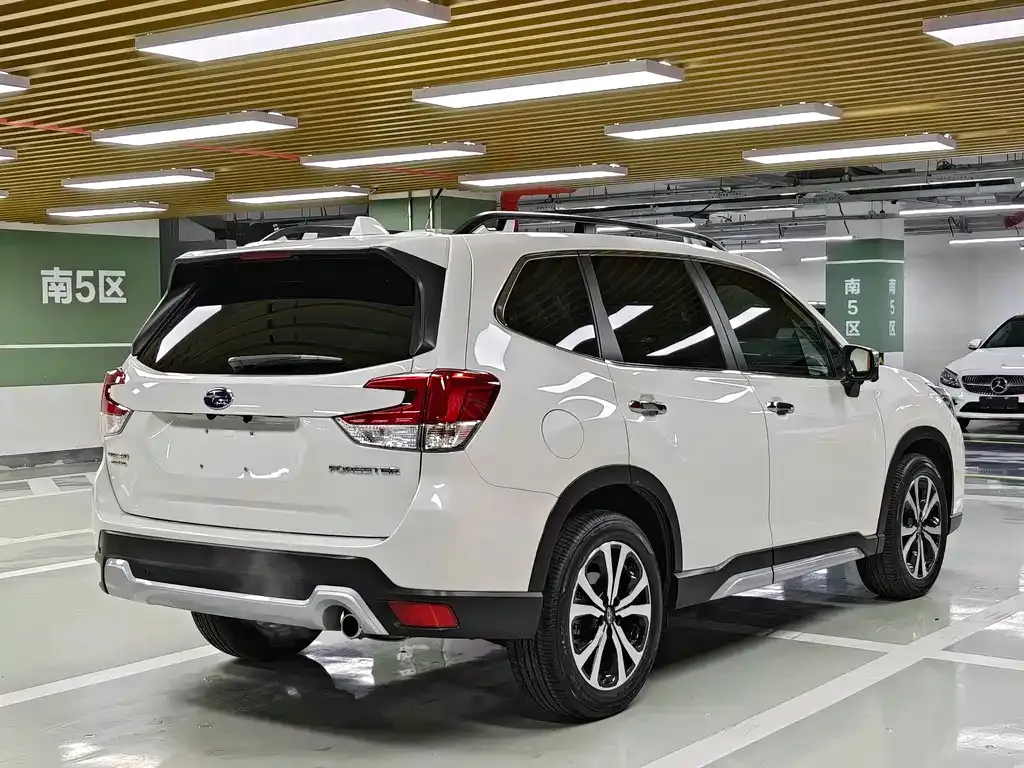 Subaru Forester 2021 из CN, фото 9