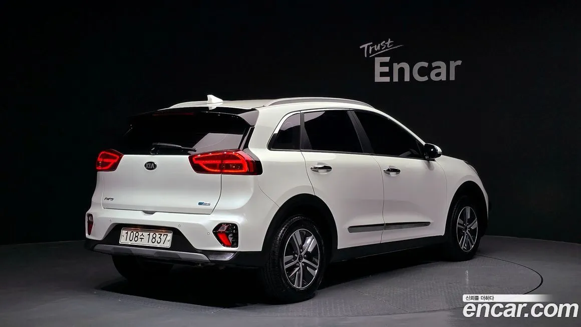 Kia Niro — фото 4