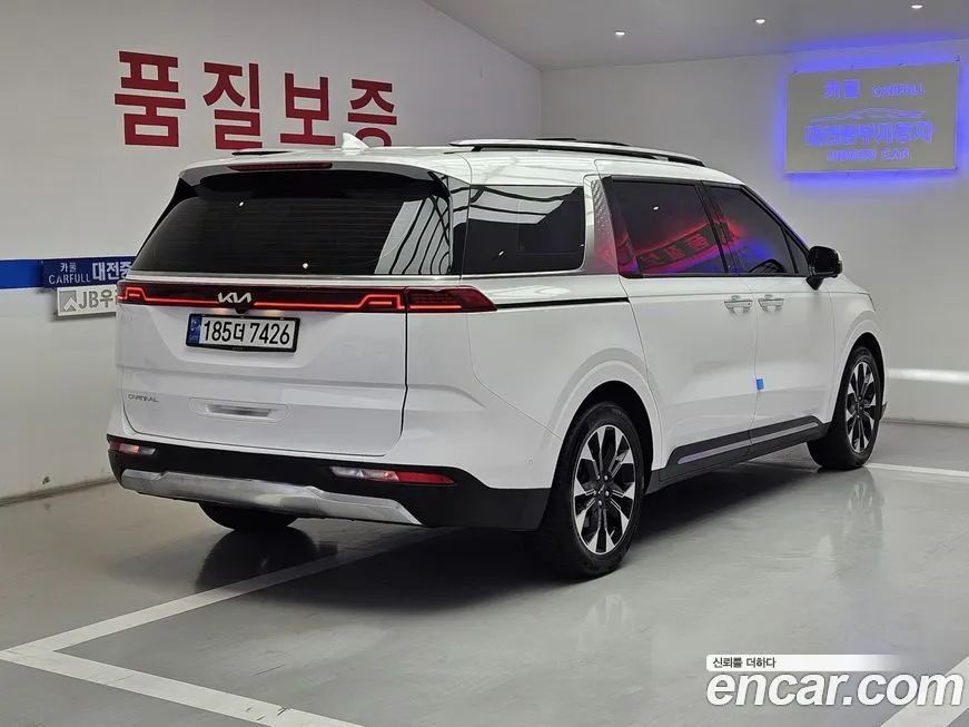 Kia Carnival — фото 10