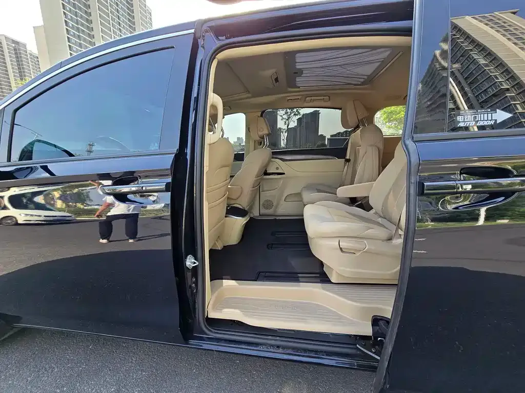 Buick GL8 Hybrid 2025 из CN, фото 8