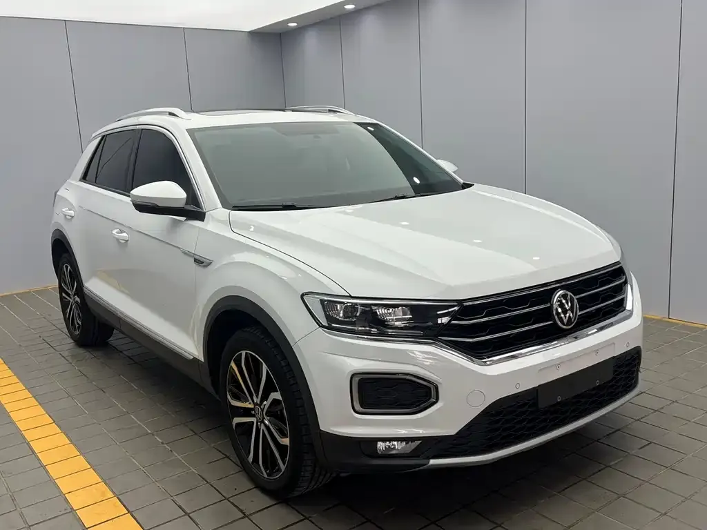 Volkswagen T-Roc — фото 8