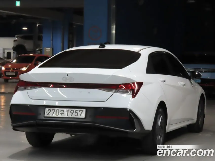 Hyundai AVANTE — фото 2