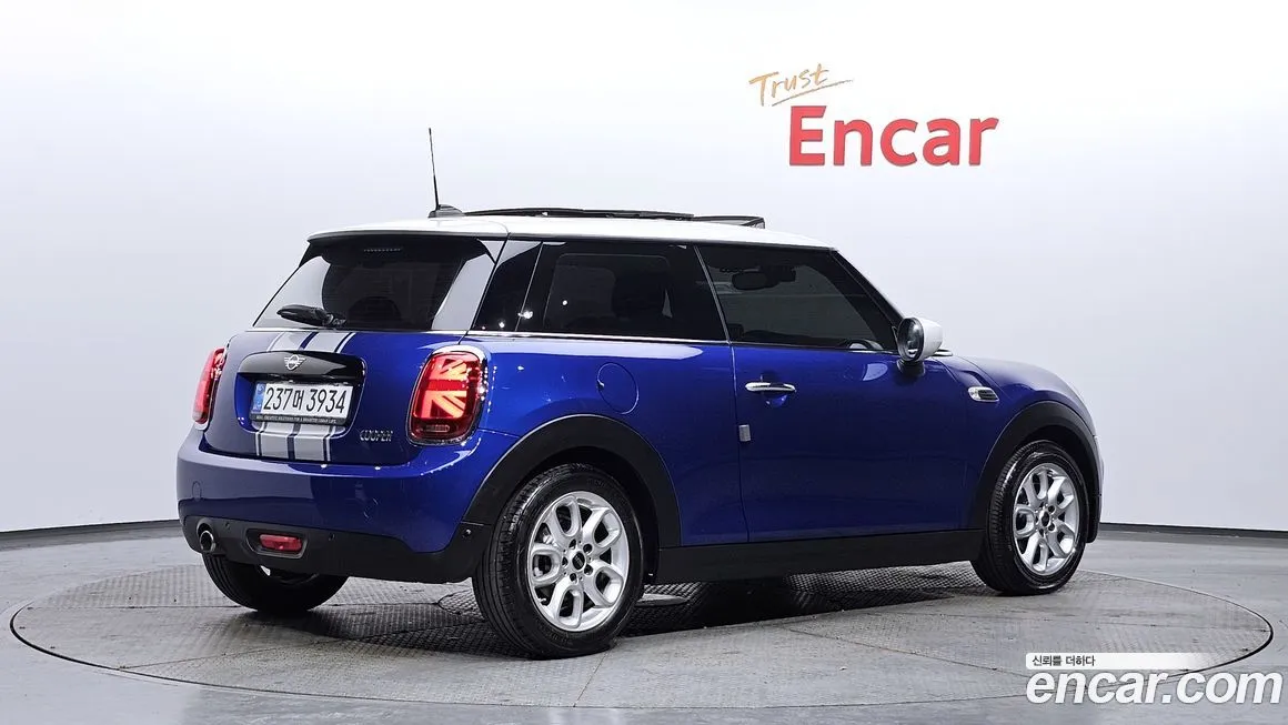 Mini Cooper 2021 из KR, фото 9