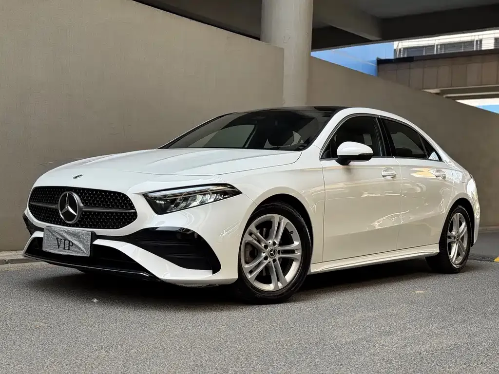 Mercedes-Benz A-Class — фото 1