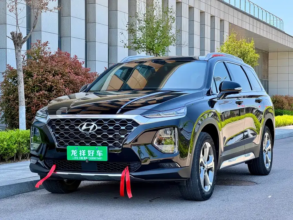 Hyundai Santa Fe — фото 1