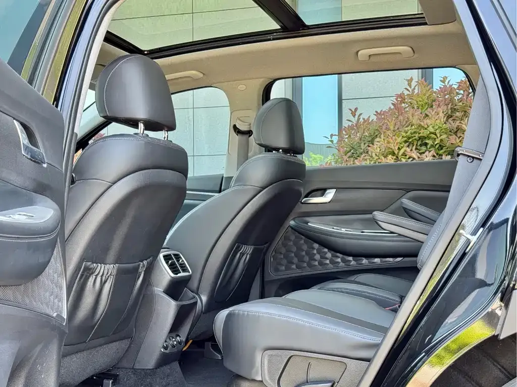 Hyundai Santa Fe — фото 4