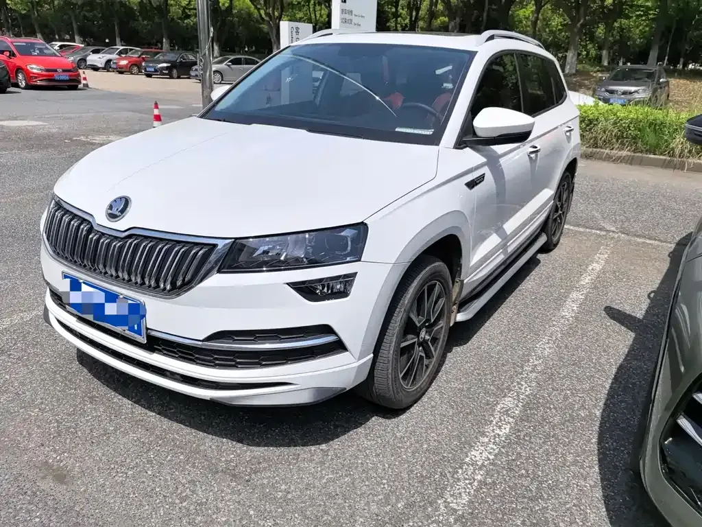 Skoda Karoq — фото 1