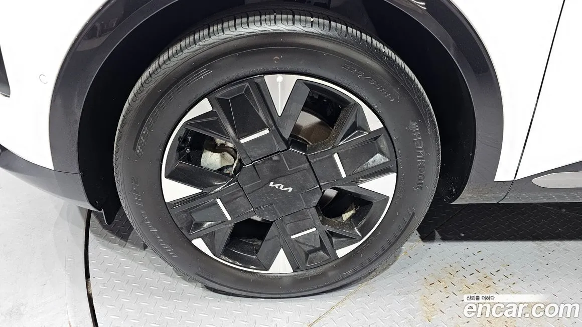 Kia Sportage — фото 10