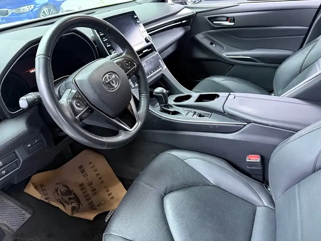 Toyota Avalon — фото 10