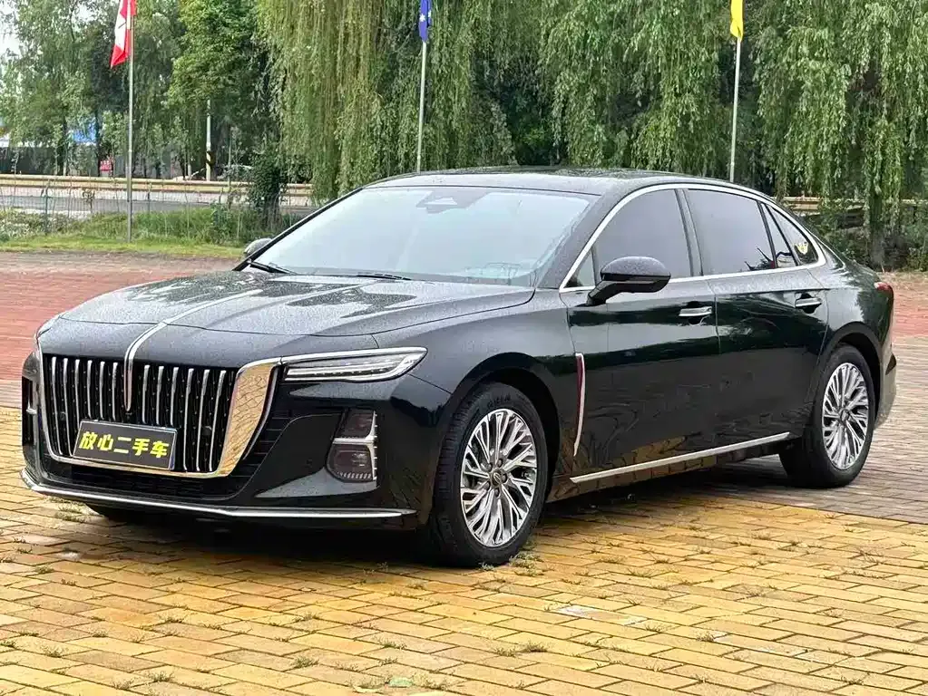 Hongqi H5 — фото 1