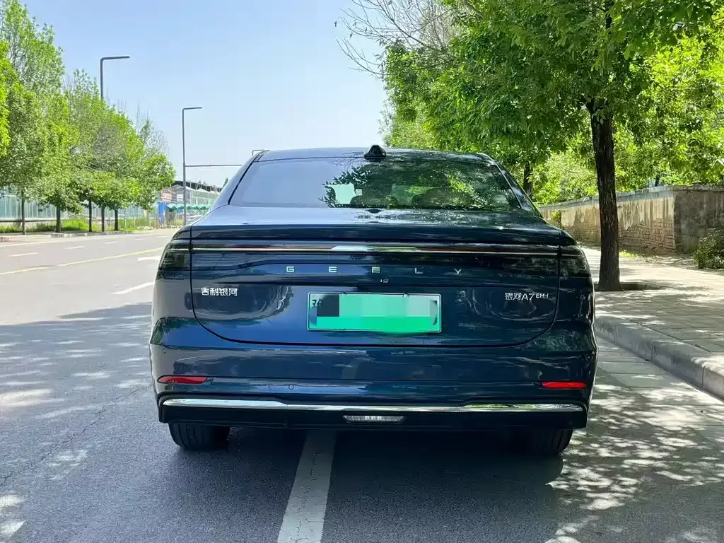 Geely Galaxy A7 — фото 9