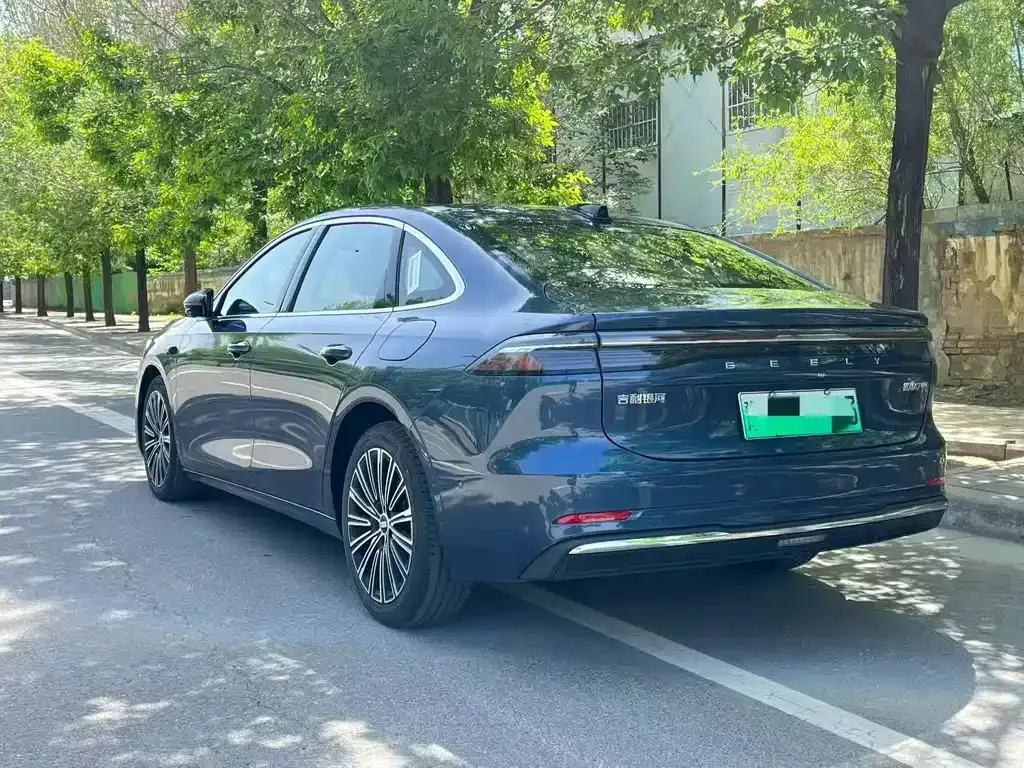 Geely Galaxy A7 — фото 4