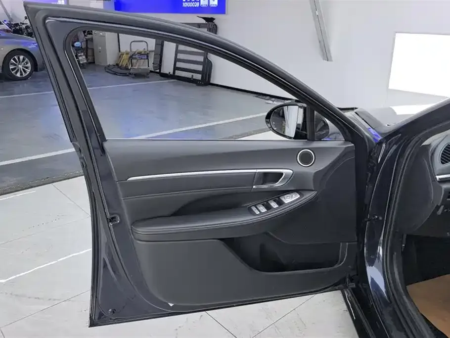 Hyundai Sonata 2021 из CN, фото 9