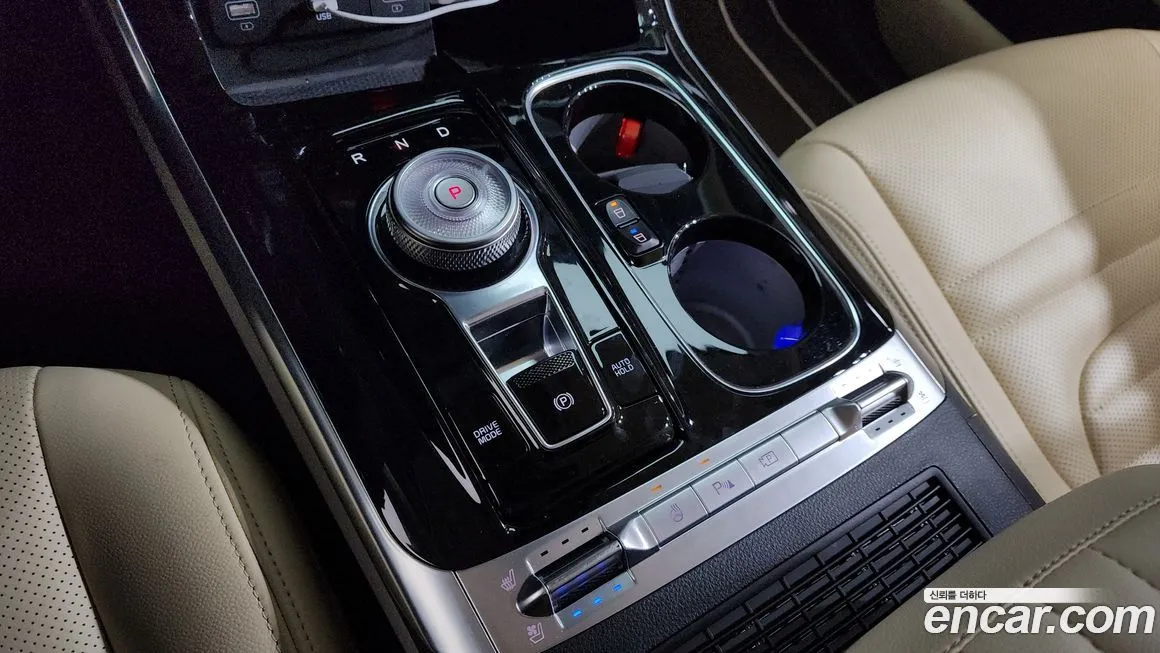 Kia Carnival — фото 10