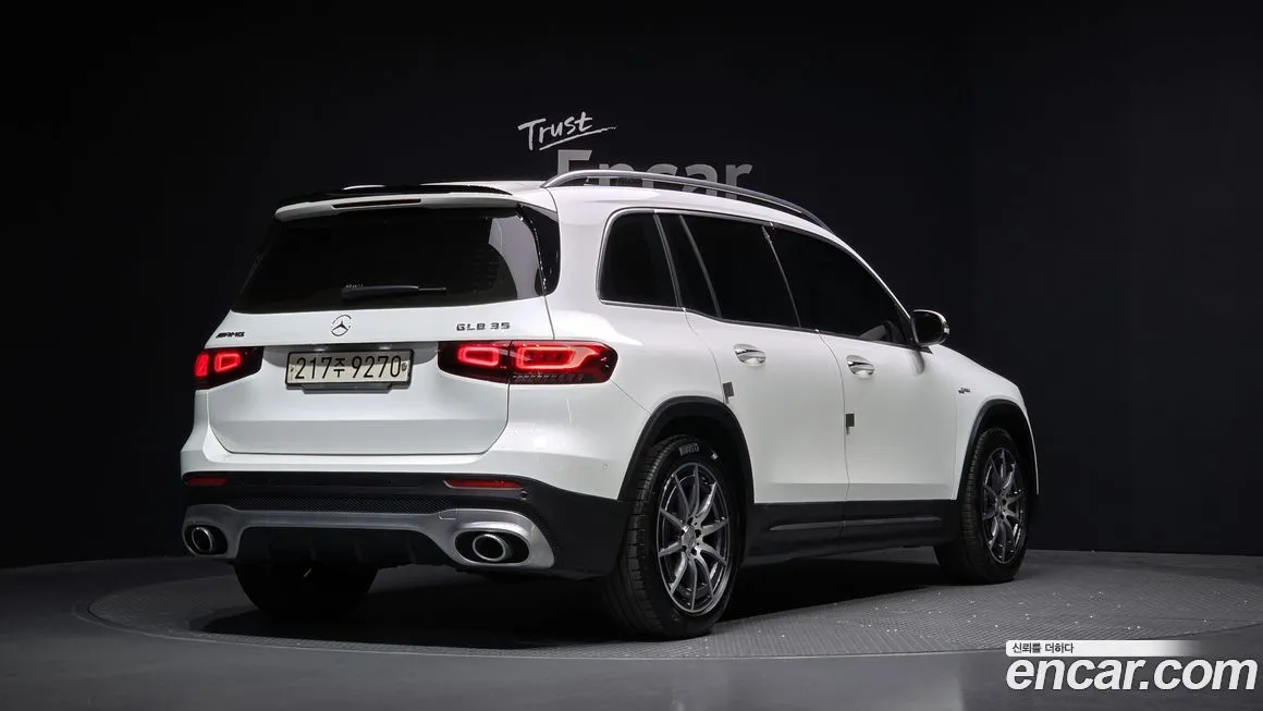 Mercedes-Benz GLB-Class — фото 2