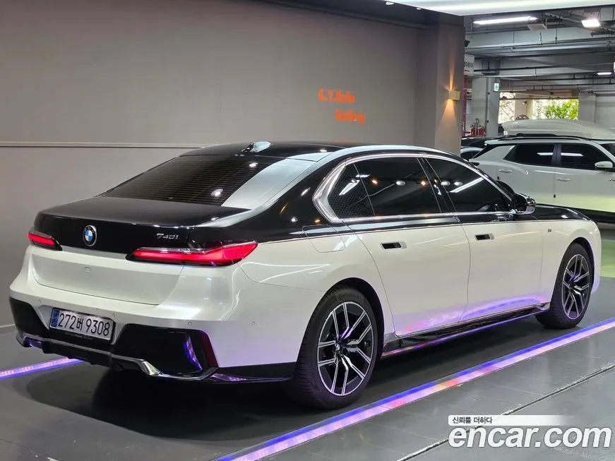 BMW 7-Series 2023 из KR, фото 2