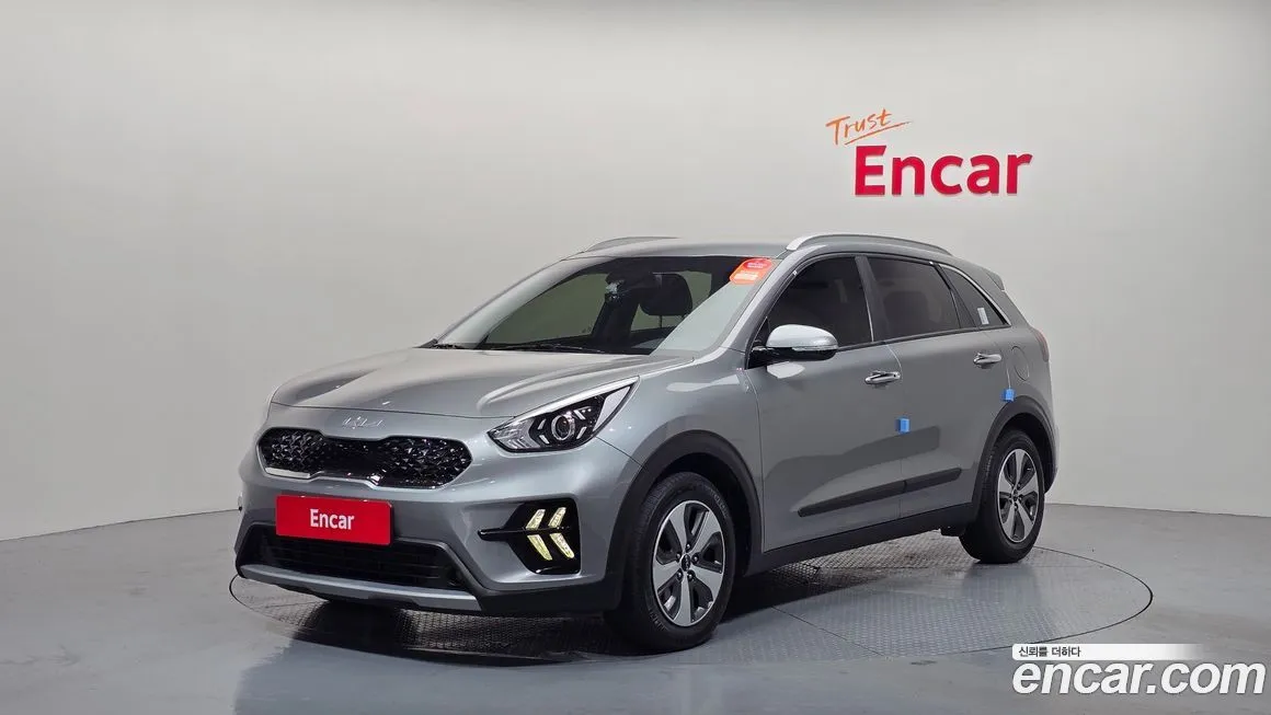 Kia Niro — фото 1