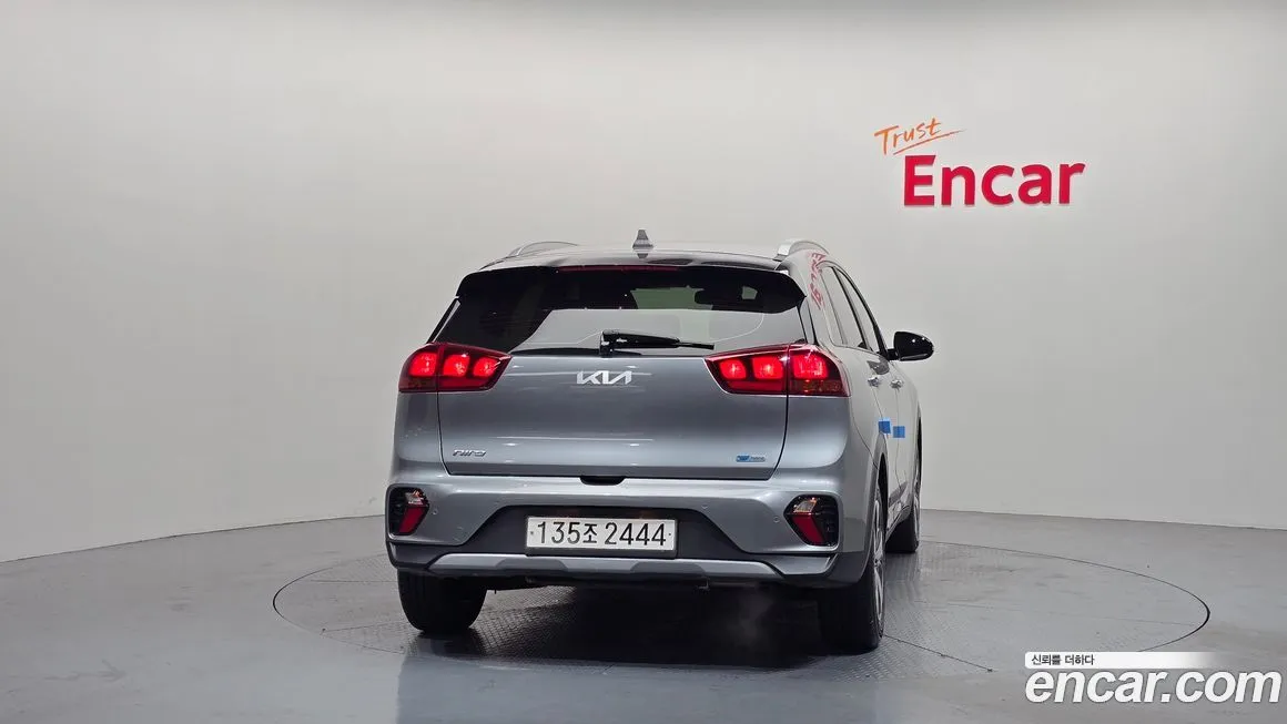Kia Niro — фото 4