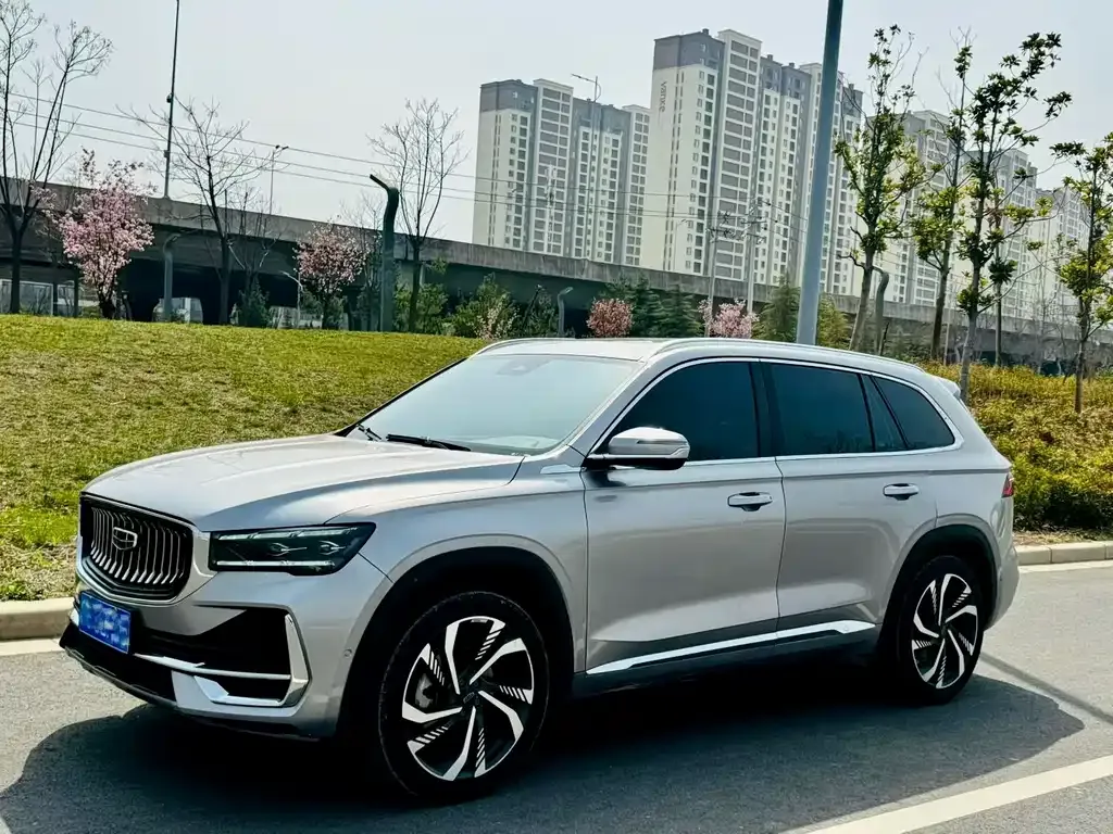 Geely Xingyue L — фото 1