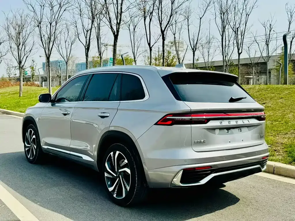 Geely Xingyue L — фото 8