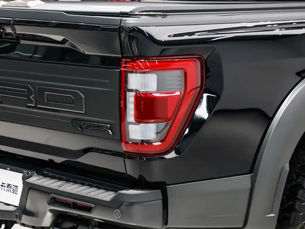 Ford F-150 Raptor — фото 7