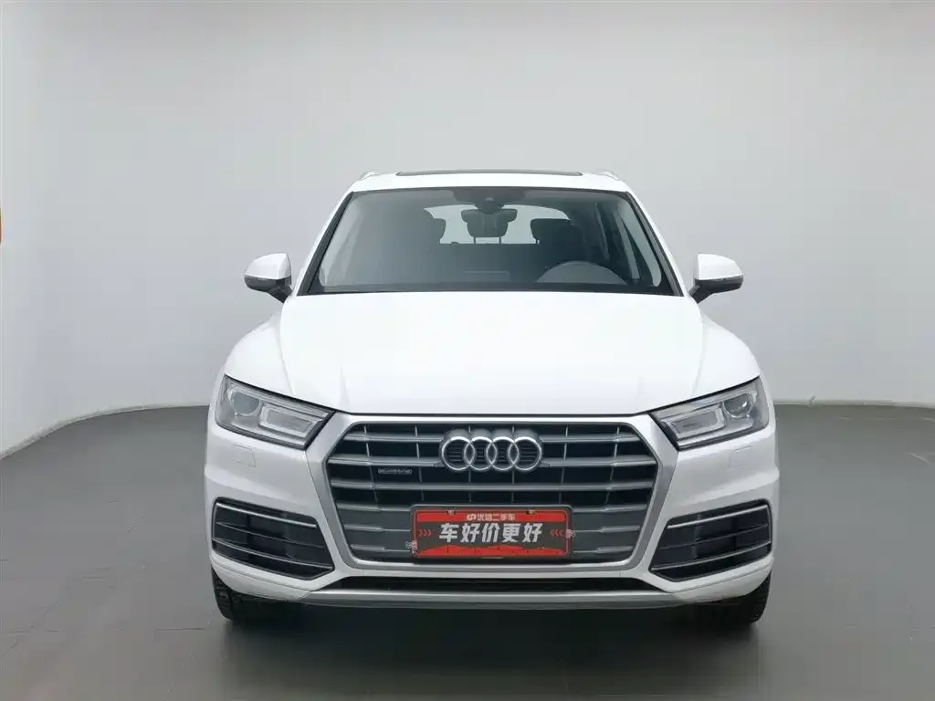 Audi Q5L 2021 из CN, фото 2