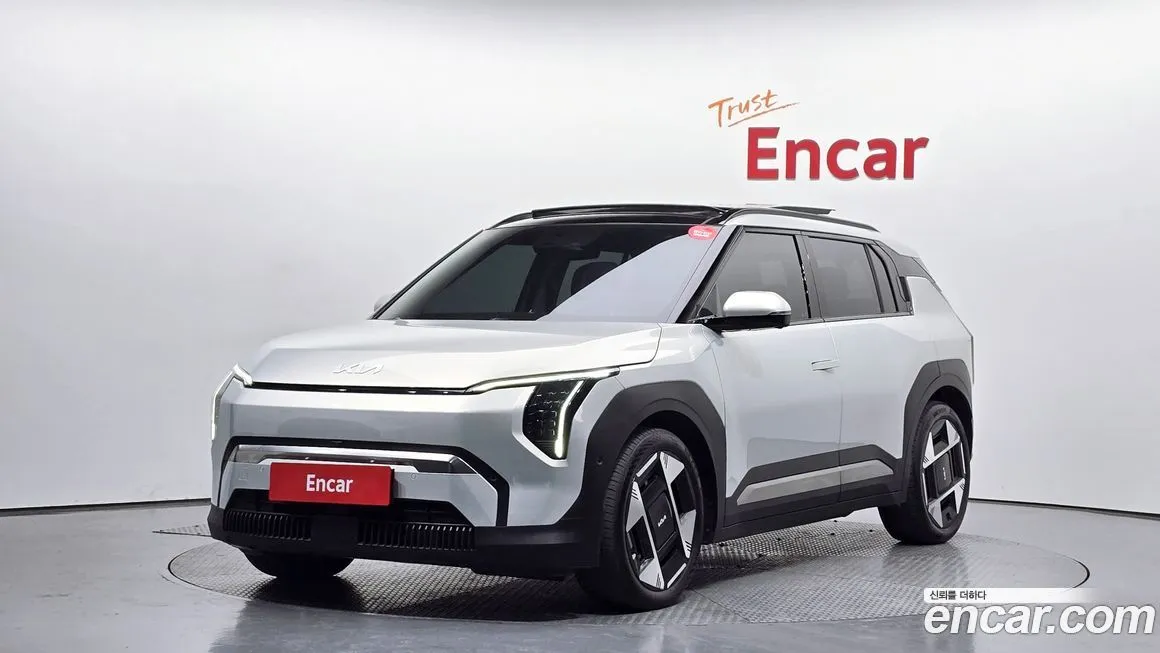 Kia EV3 — фото 1