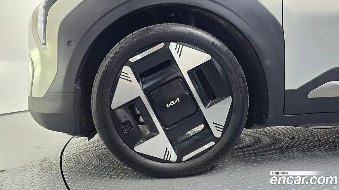 Kia EV3 — фото 5