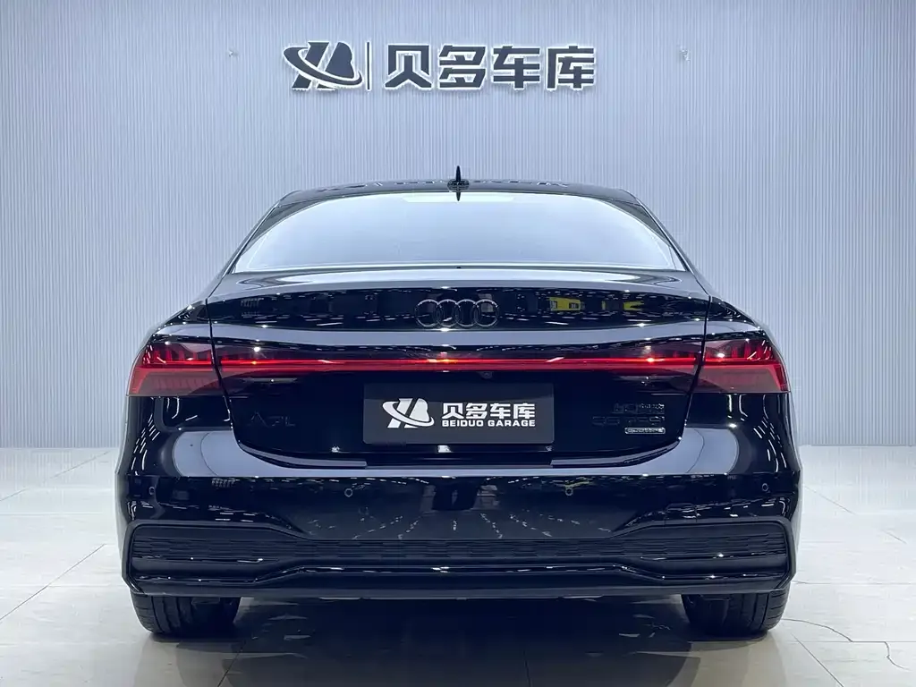 Audi A7L — фото 6