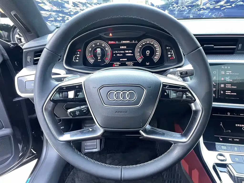 Audi A7L — фото 9