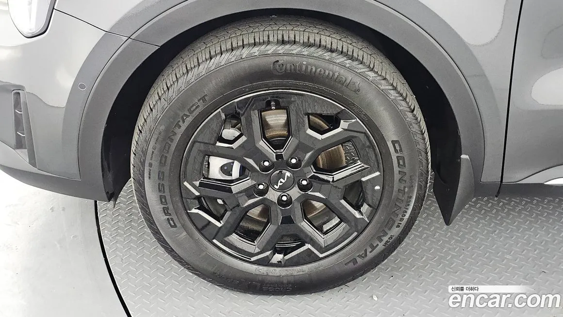 Kia Sorento — фото 9