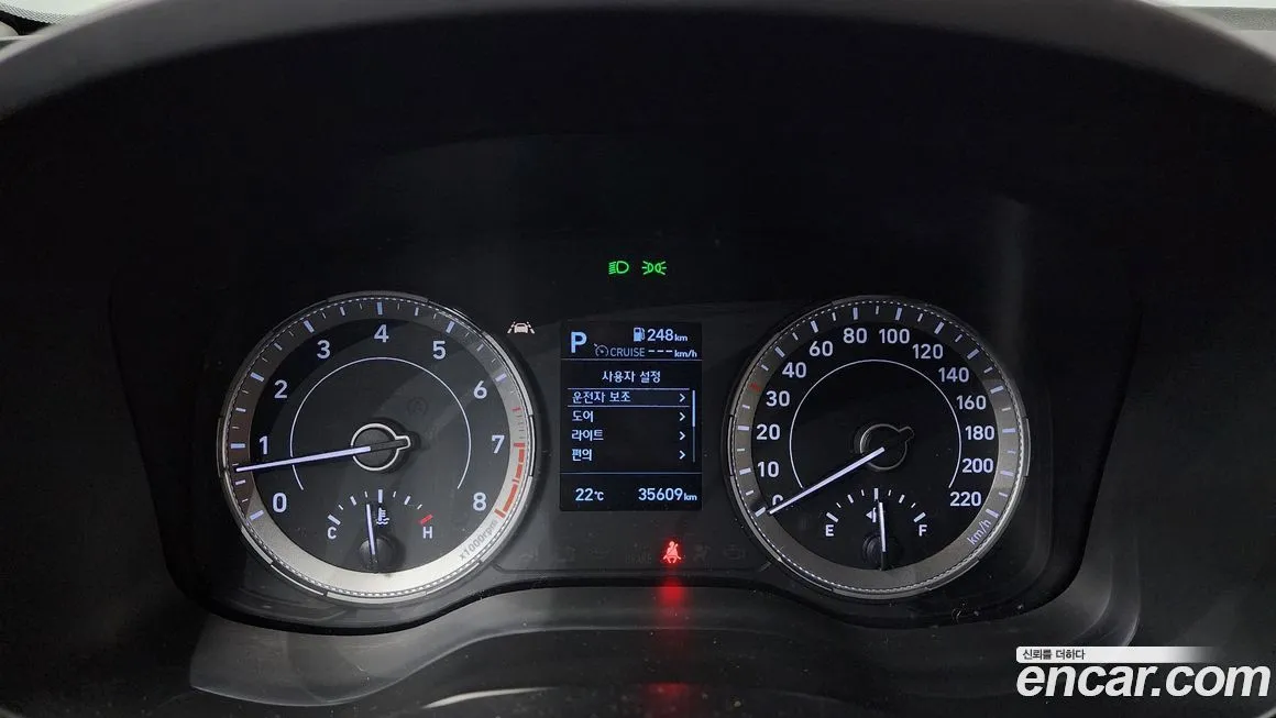 Hyundai Venue 2022 из KR, фото 10