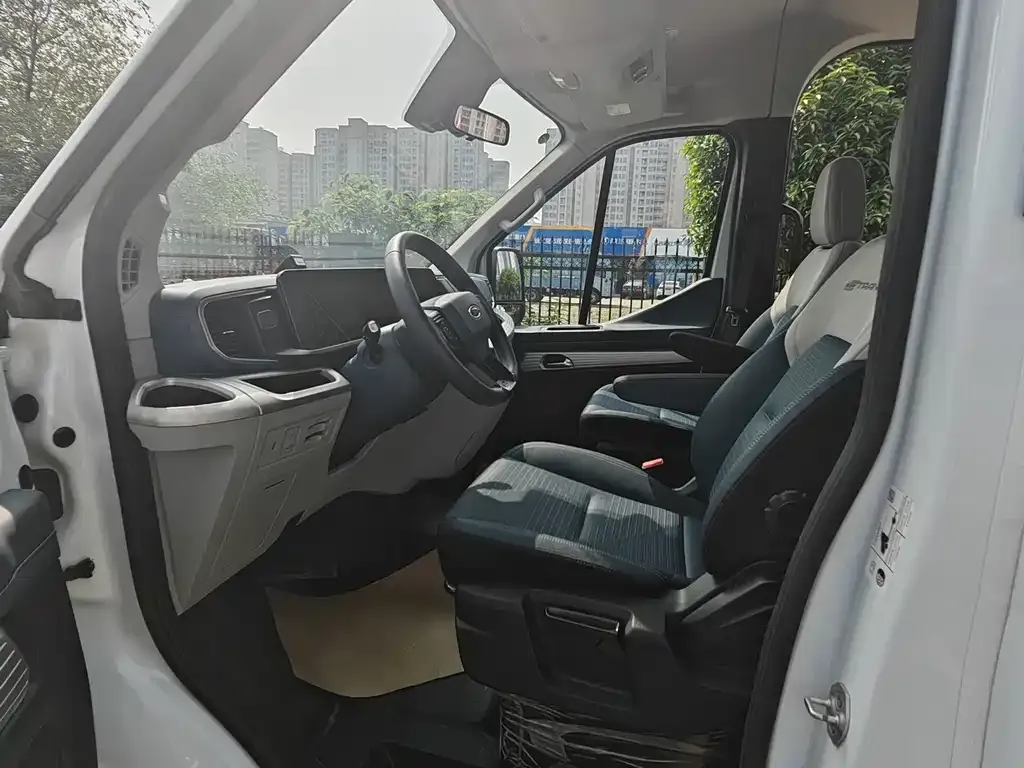 Ford E-Transit 2023 из CN, фото 10
