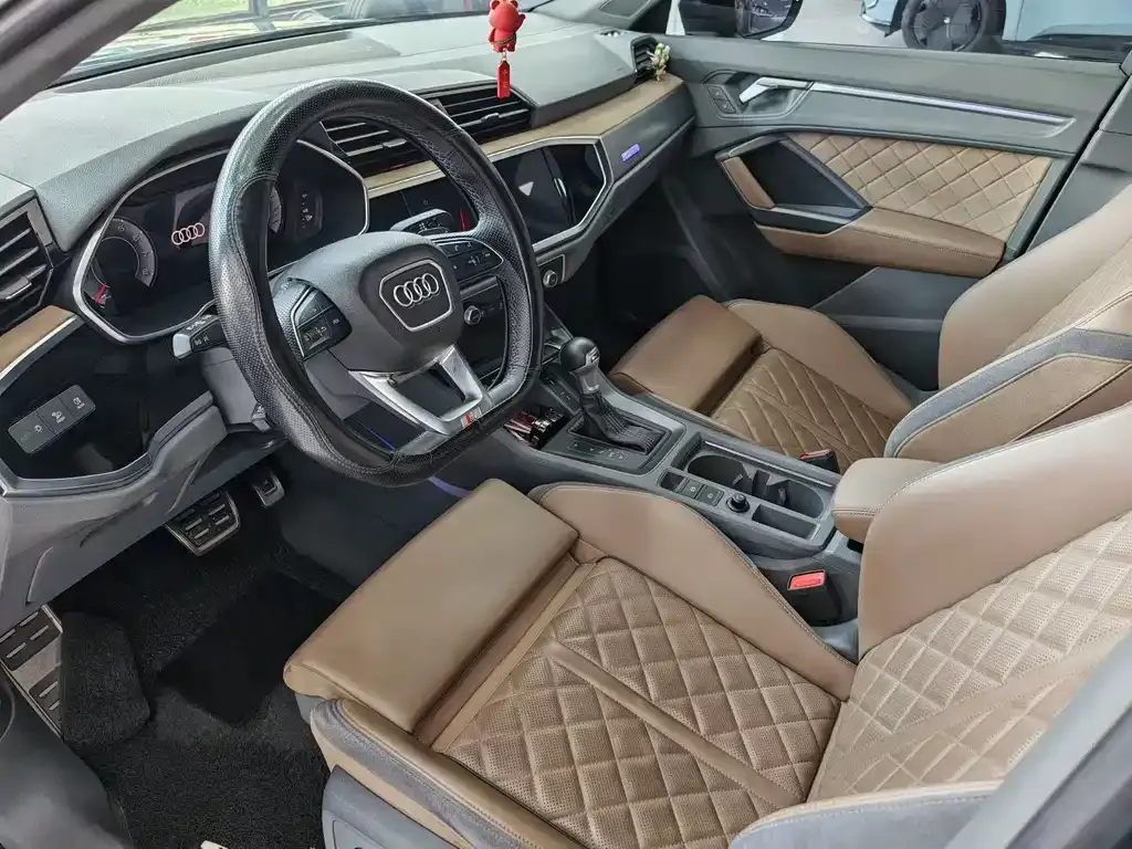 Audi Q3 Sportback 2023 из CN, фото 4